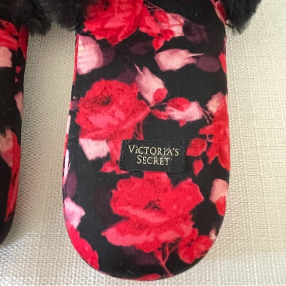 Victoria’s Secret Signature Floral Satin Slippers - Picture 9 of 10